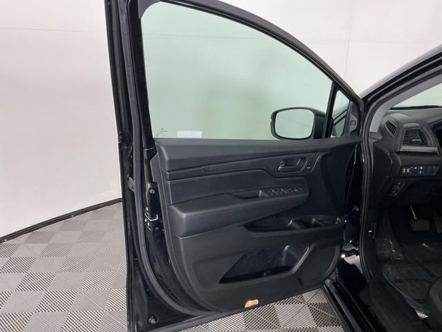 Used 2024 Honda Odyssey EX-L image 12