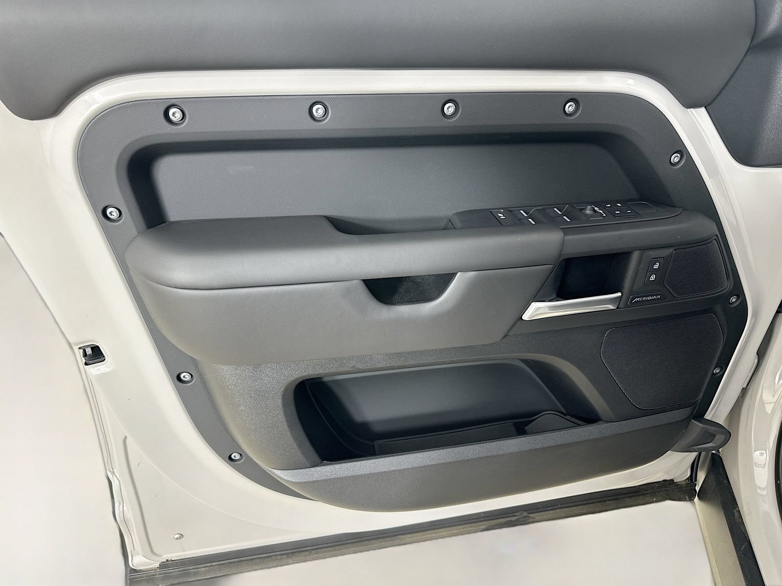 New 2026 Land Rover Defender 110 S AWD/4WD image 17