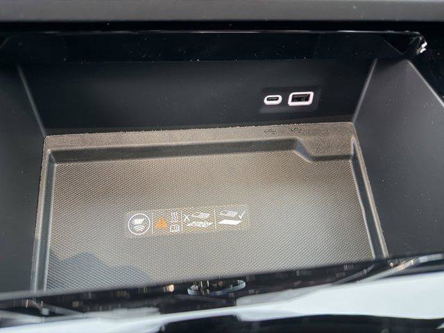 New 2026 GMC Yukon XL Elevation image 36