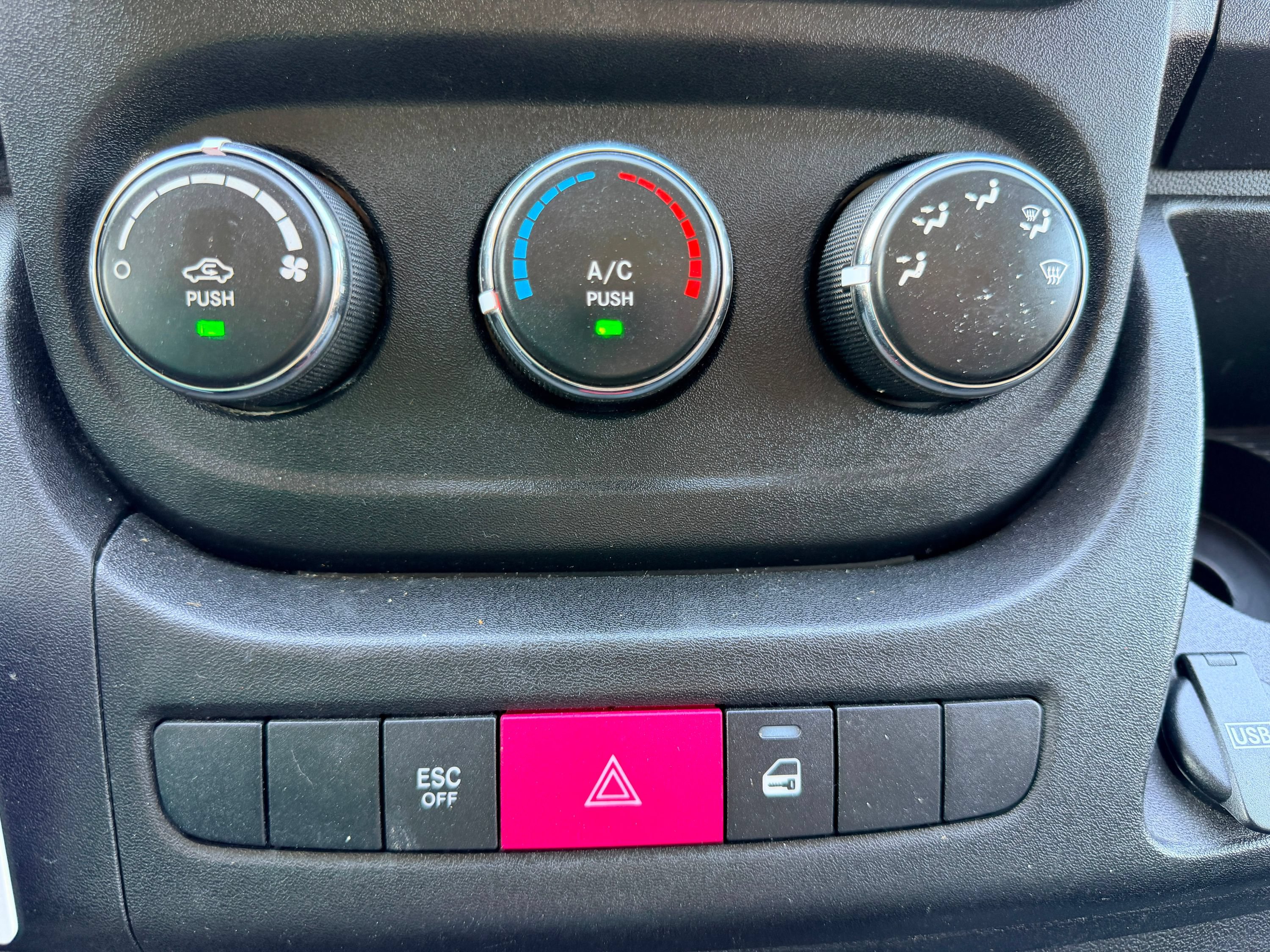 Used 2017 RAM ProMaster 2500 FWD image 25