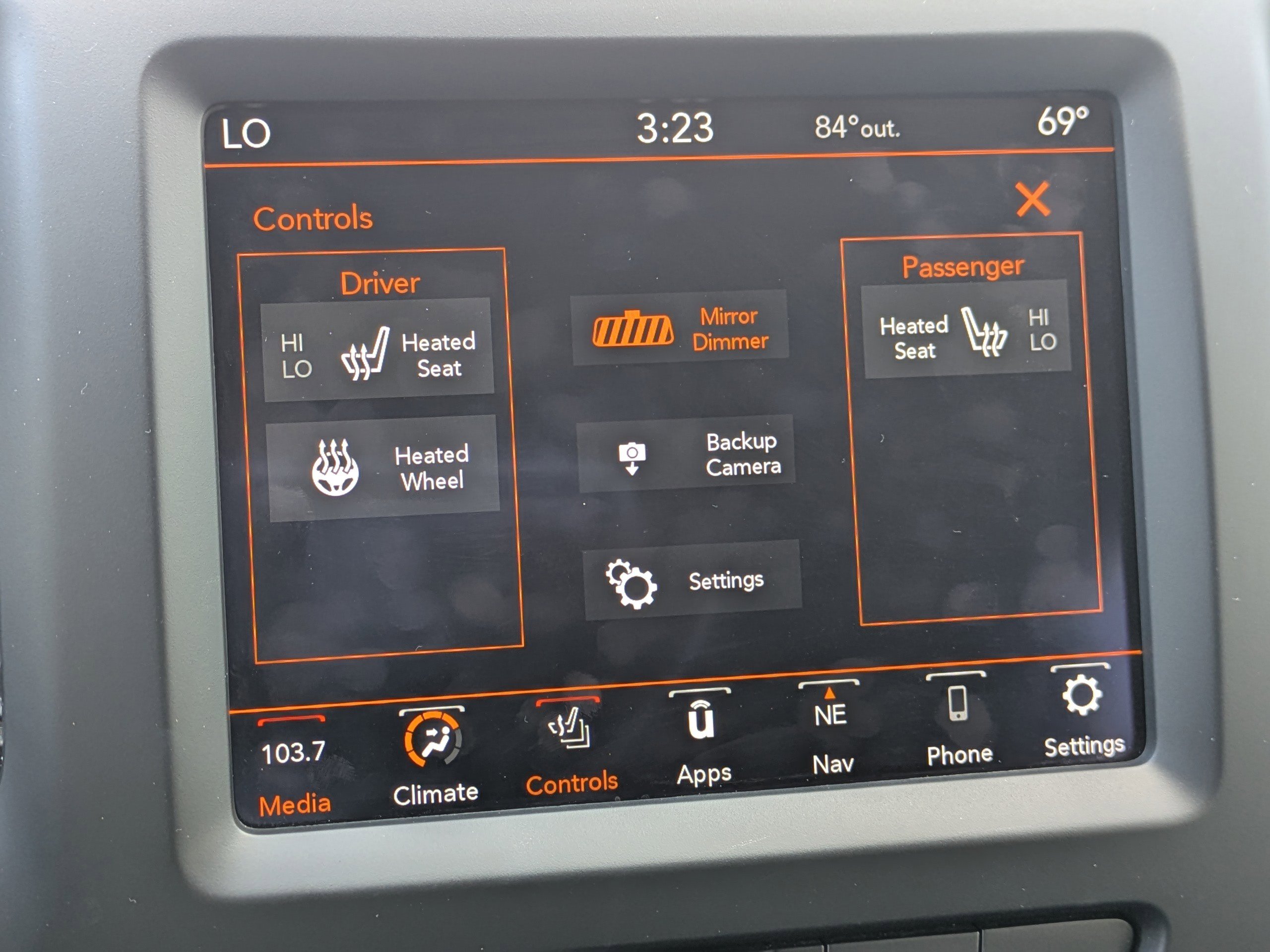 Used 2023 Jeep Cherokee Altitude Lux image 24