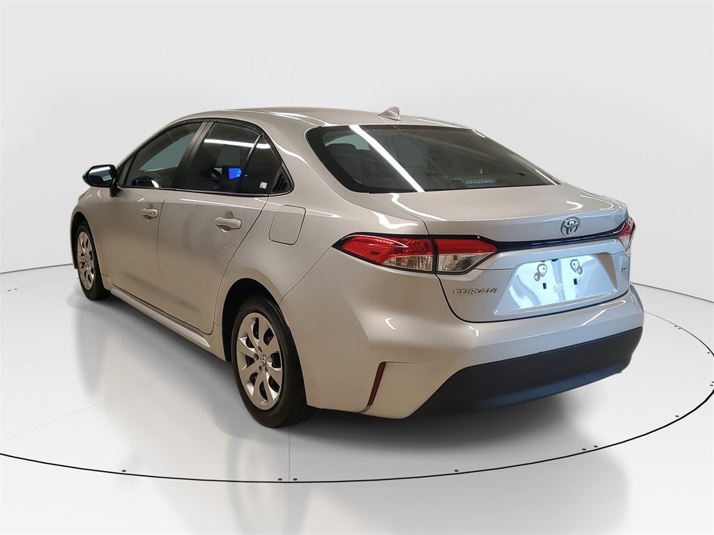Used 2023 Toyota Corolla LE image 6