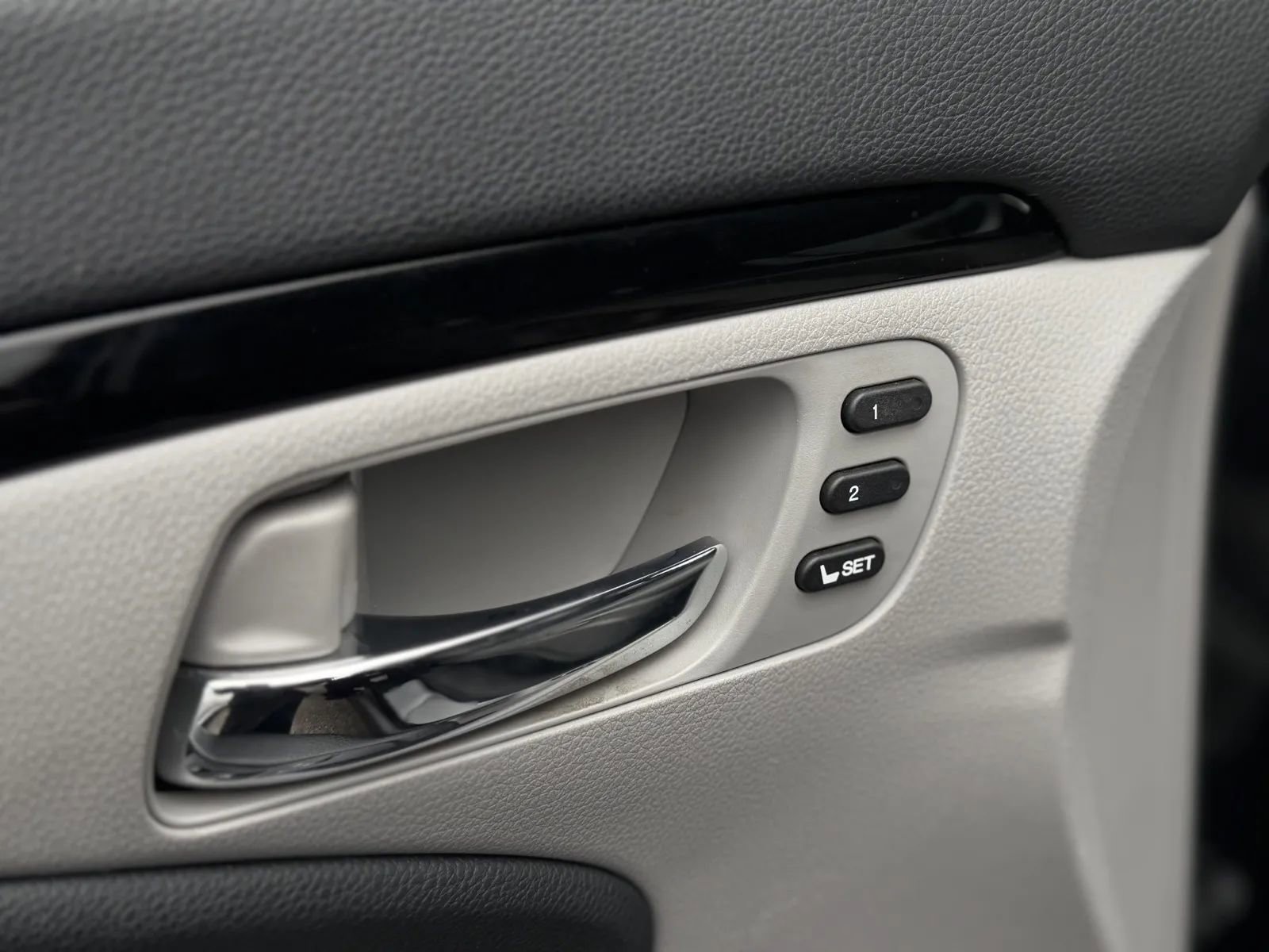 Used 2018 Honda Pilot Touring image 27