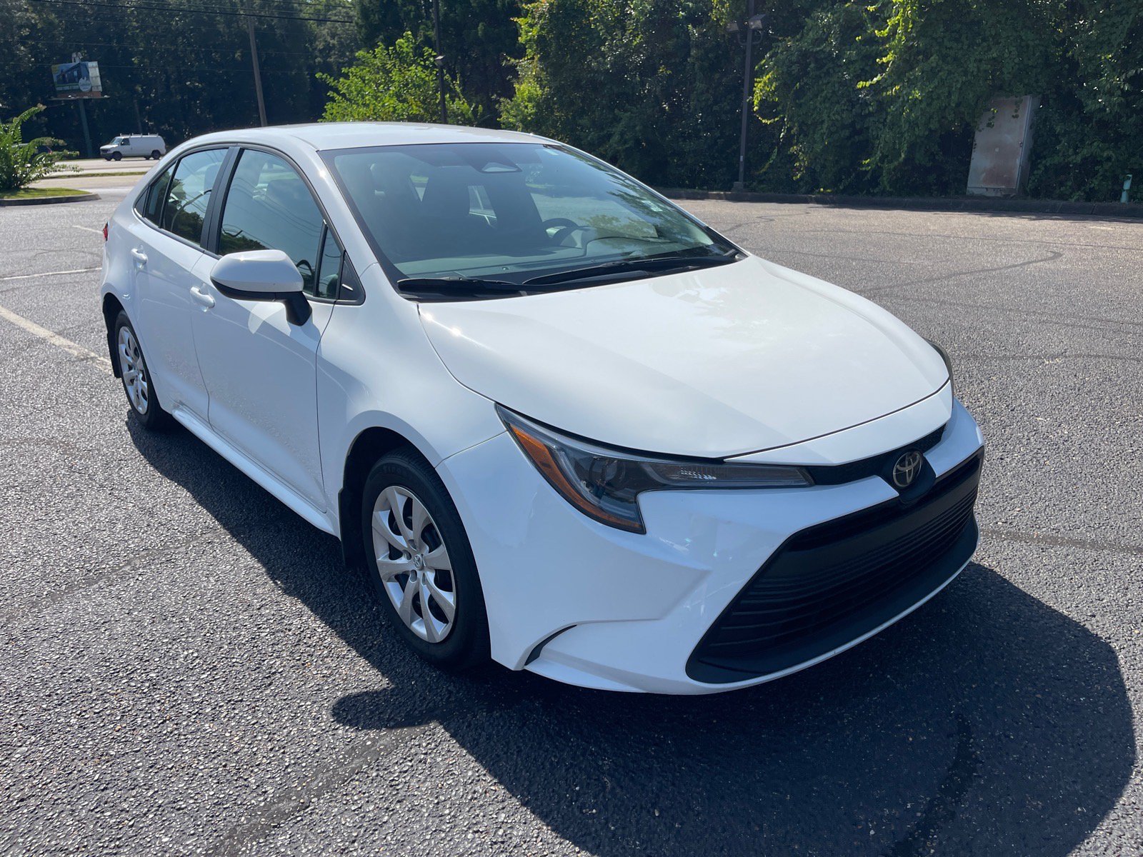 Used 2026 Toyota Corolla LE FWD image 1