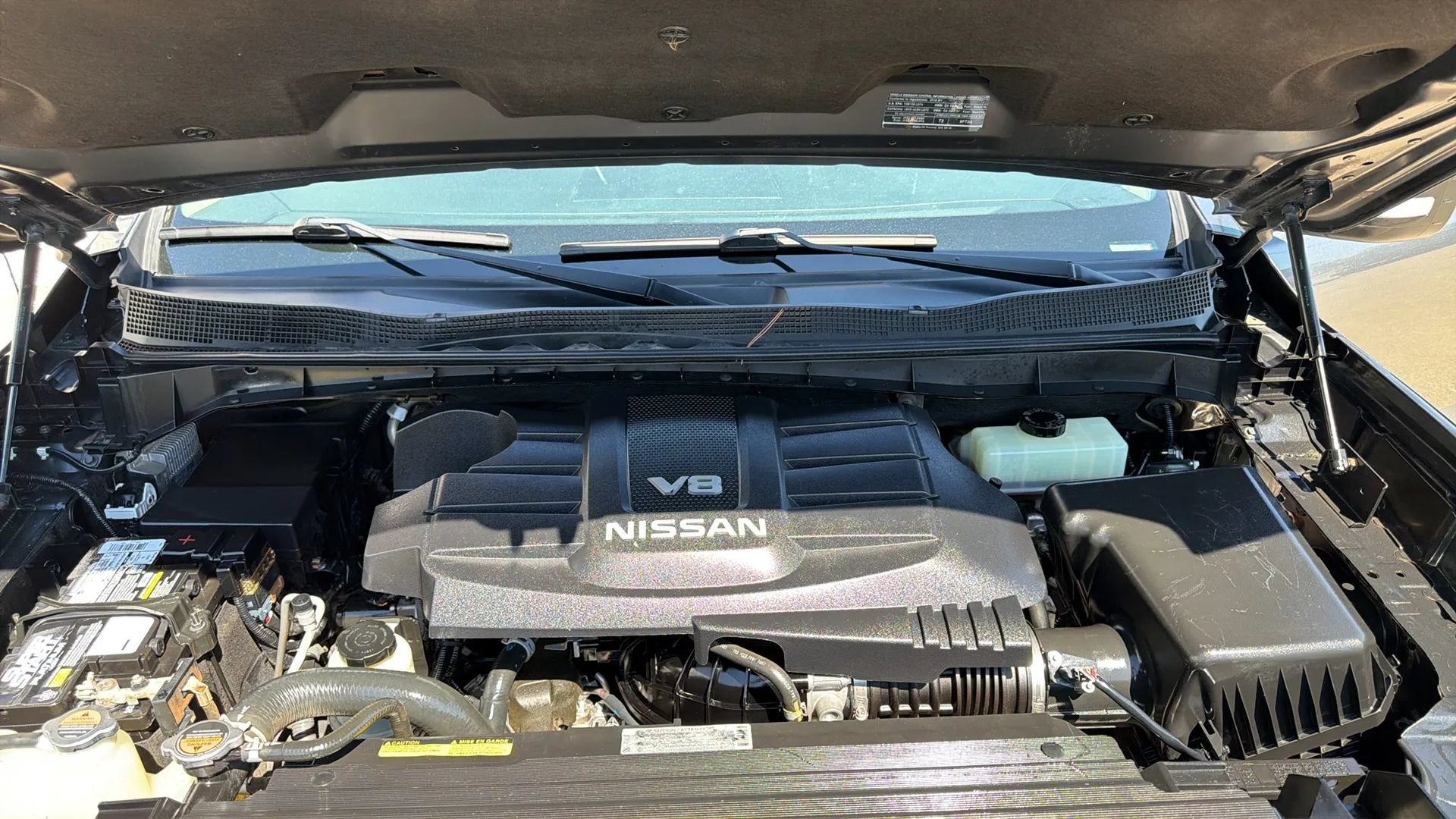 Used 2018 Nissan Titan SV RWD image 23