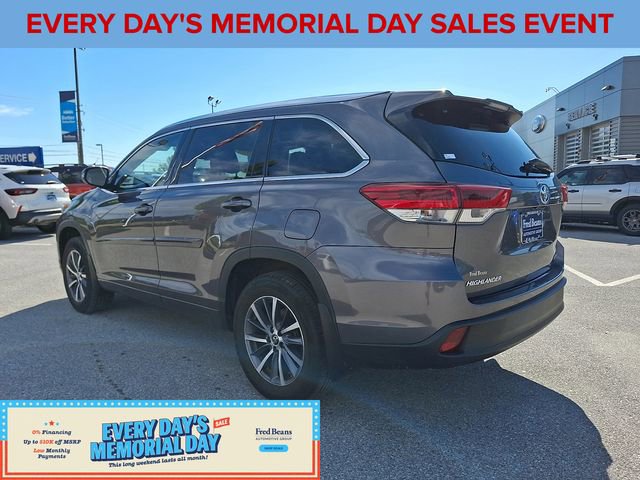 Used 2018 Toyota Highlander XLE AWD/4WD image 7
