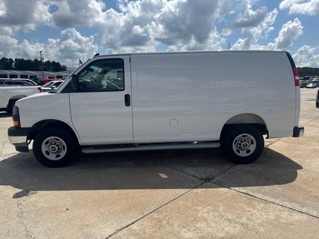 Used 2025 GMC Savana 2500 w/ Driver Convenience Package RWD image 2