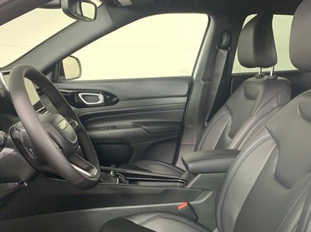 New 2026 Jeep Compass Limited image 10