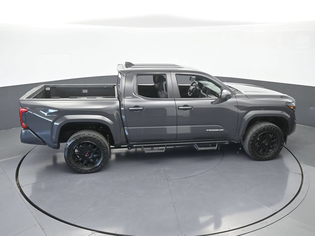 Used 2025 Toyota Tacoma SR5 RWD image 58