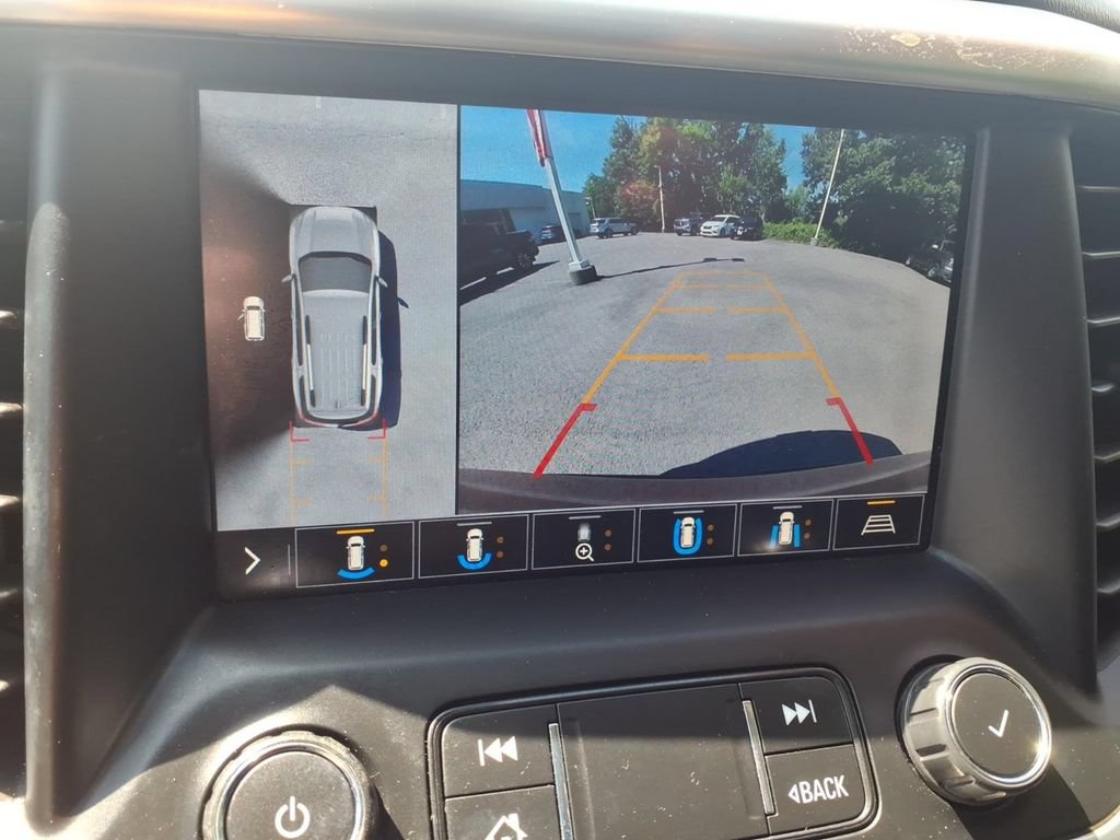 Used 2020 GMC Acadia SLT w/ Premium Package FWD image 10