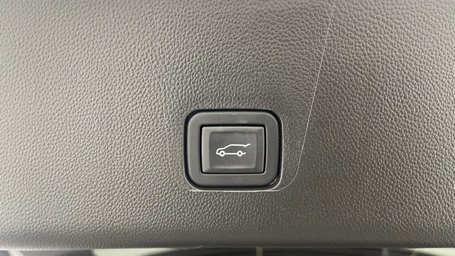 Used 2024 Chevrolet Traverse High Country image 50