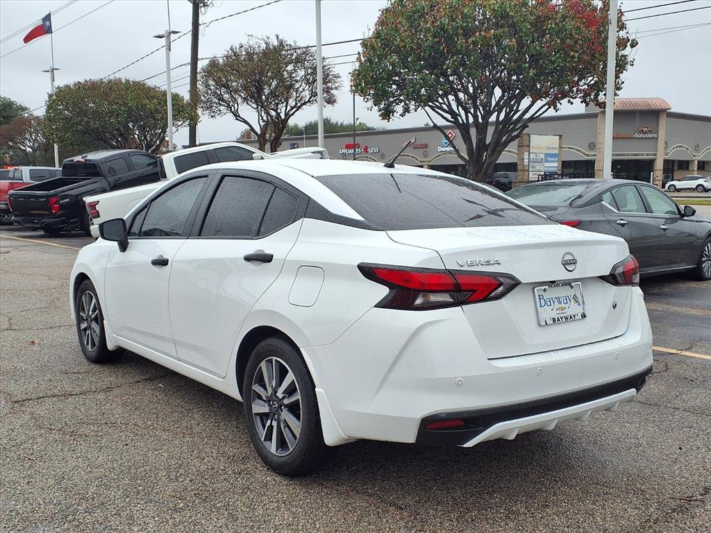 Used 2024 Nissan Versa S w/ S Plus Package image 23
