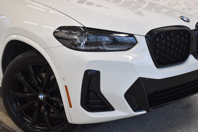 Used 2023 BMW X4 xDrive30i w/ M Sport Package AWD/4WD image 32