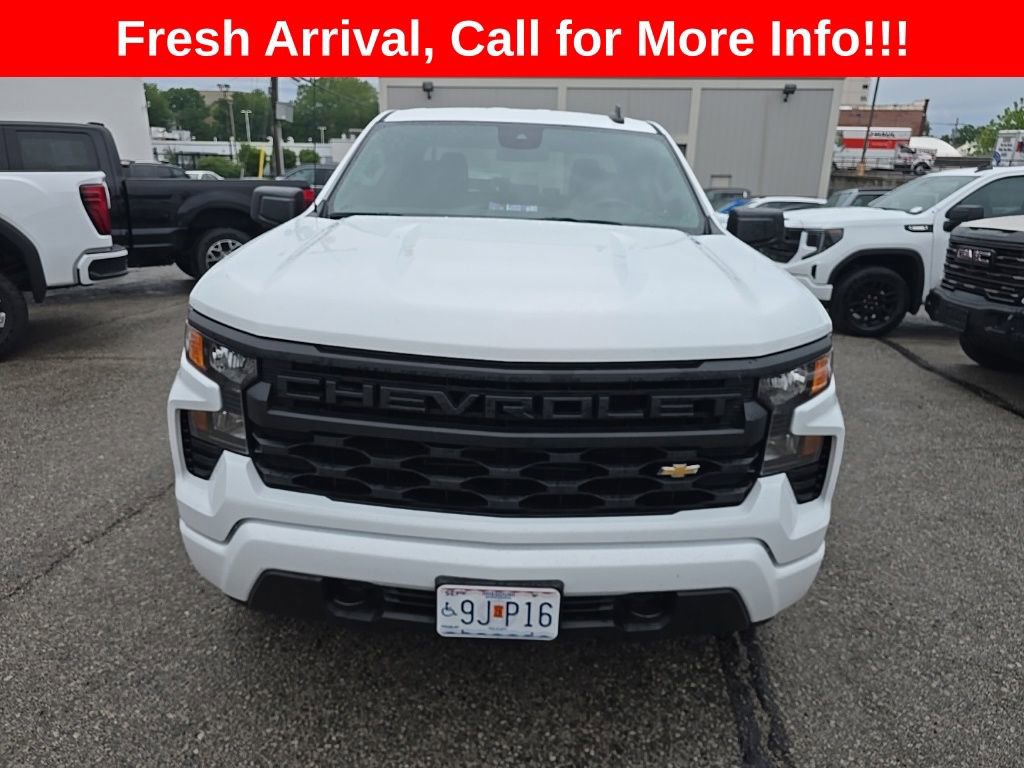 Used 2026 Chevrolet Silverado 1500 Custom AWD/4WD image 2
