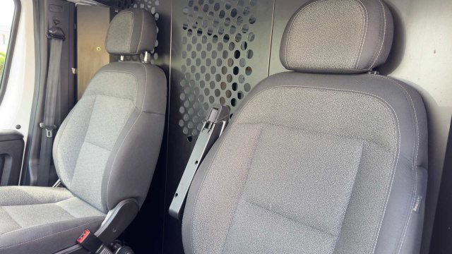 Used 2025 RAM ProMaster 2500 w/ U-Haul Equipment Group FWD image 17