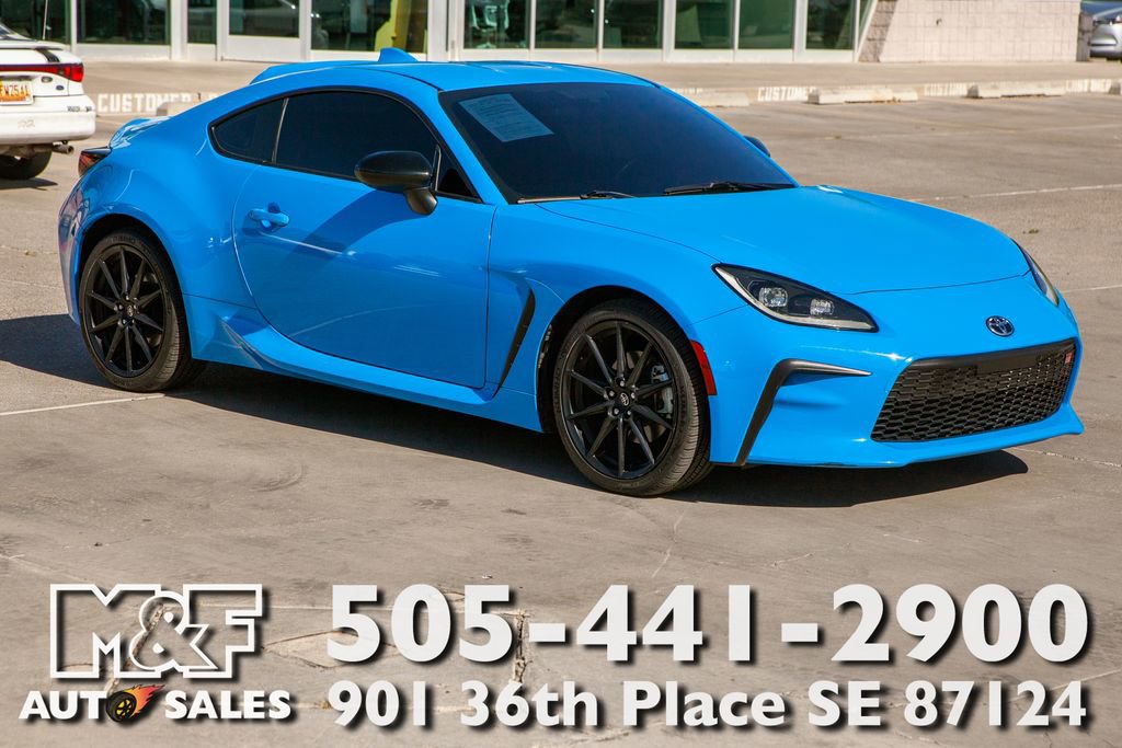 Used 2023 Toyota GR86 RWD image 1