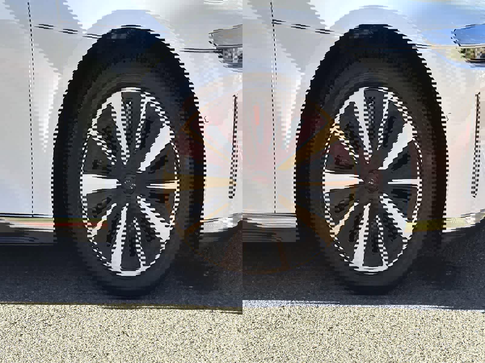 Used 2024 Lucid Air Pure image 36