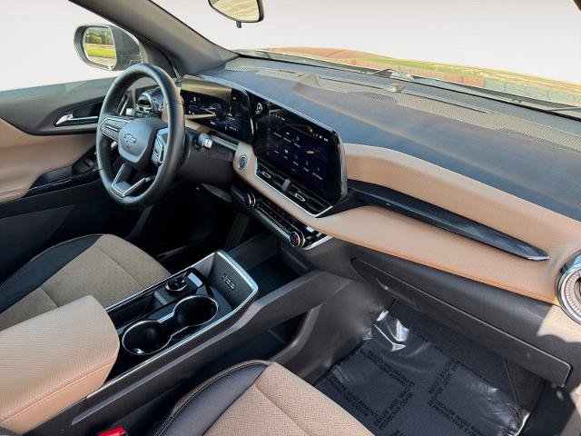 Used 2025 Chevrolet Equinox ACTIV FWD image 15