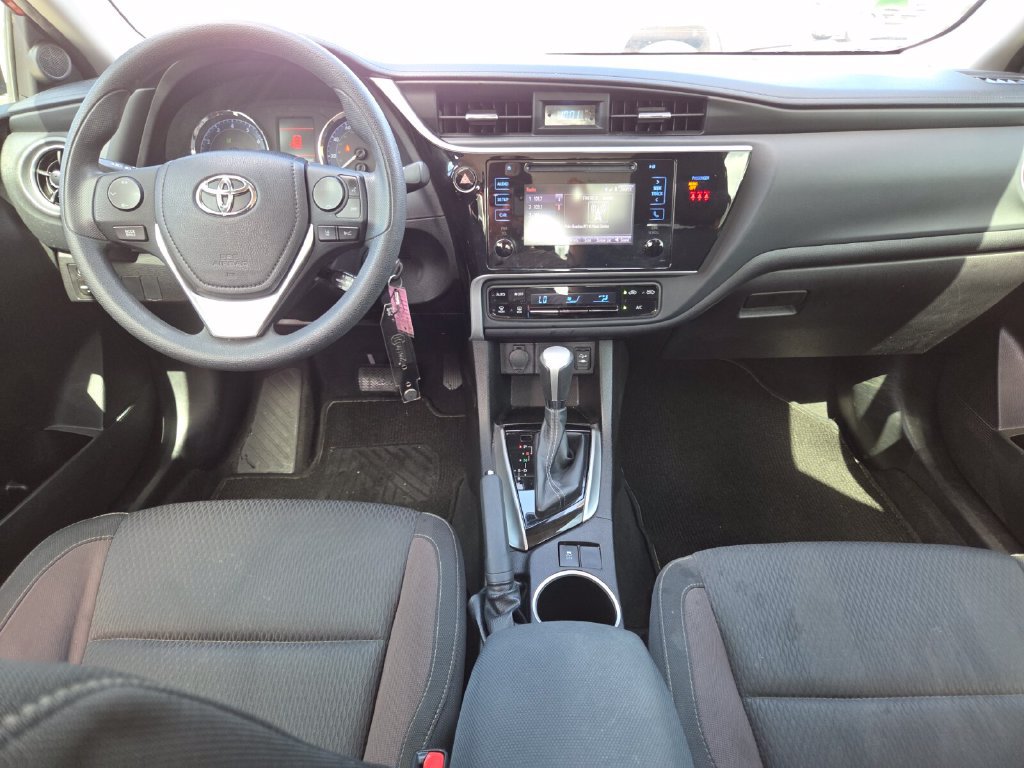 Certified 2018 Toyota Corolla LE FWD image 5