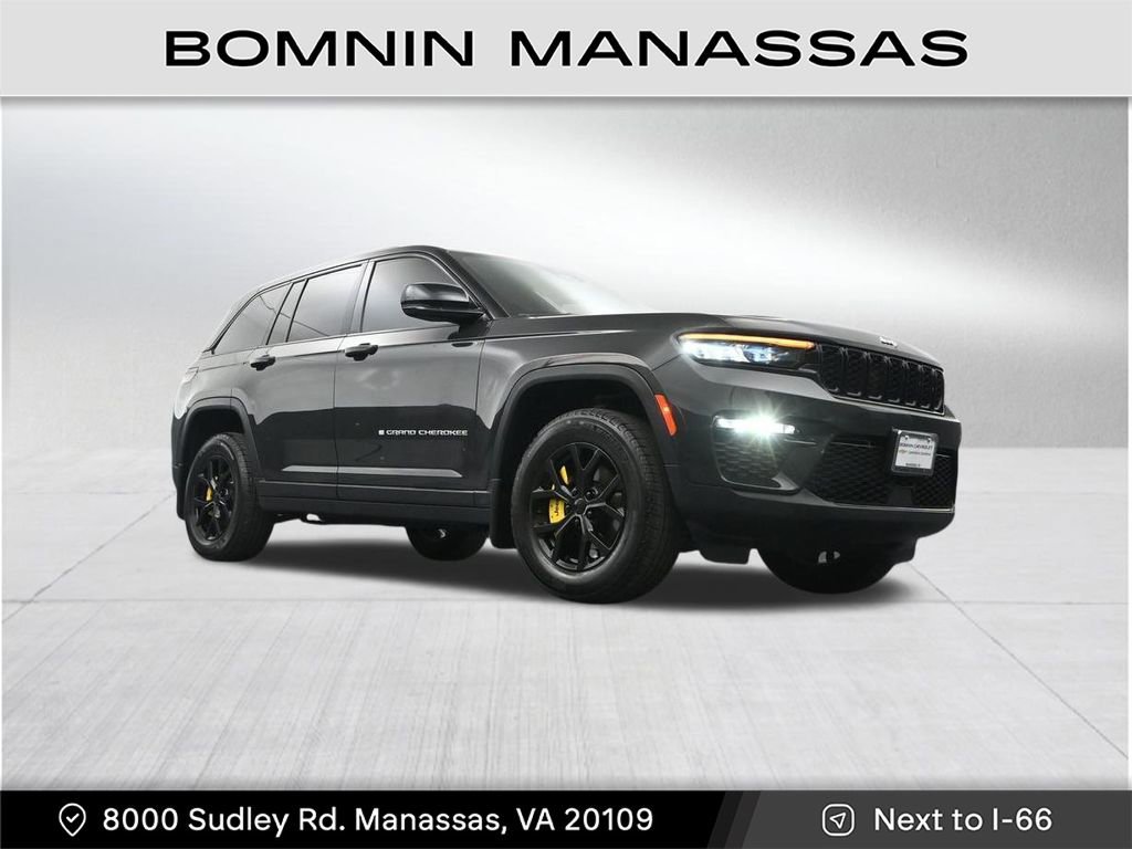 Used 2024 Jeep Grand Cherokee Limited w/ Trailer Tow Package AWD/4WD image 35