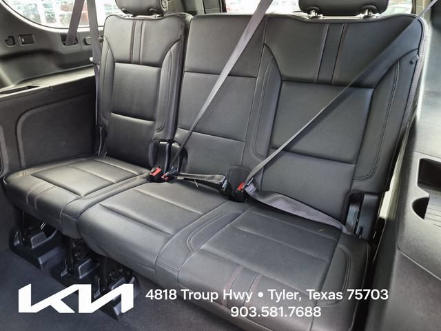 Used 2023 Chevrolet Suburban RST w/ Luxury Package RWD image 27
