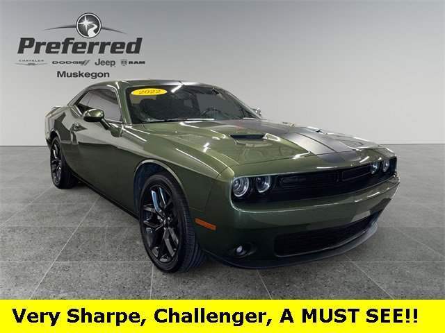 Used 2022 Dodge Challenger SXT w/ Blacktop Package image 1