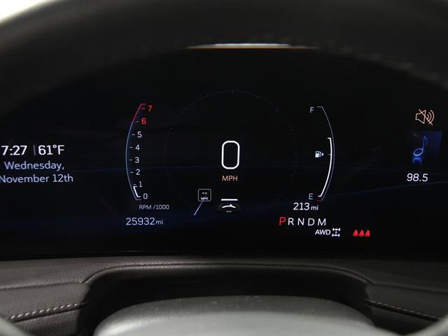 Certified 2025 Cadillac XT4 Premium Luxury image 8