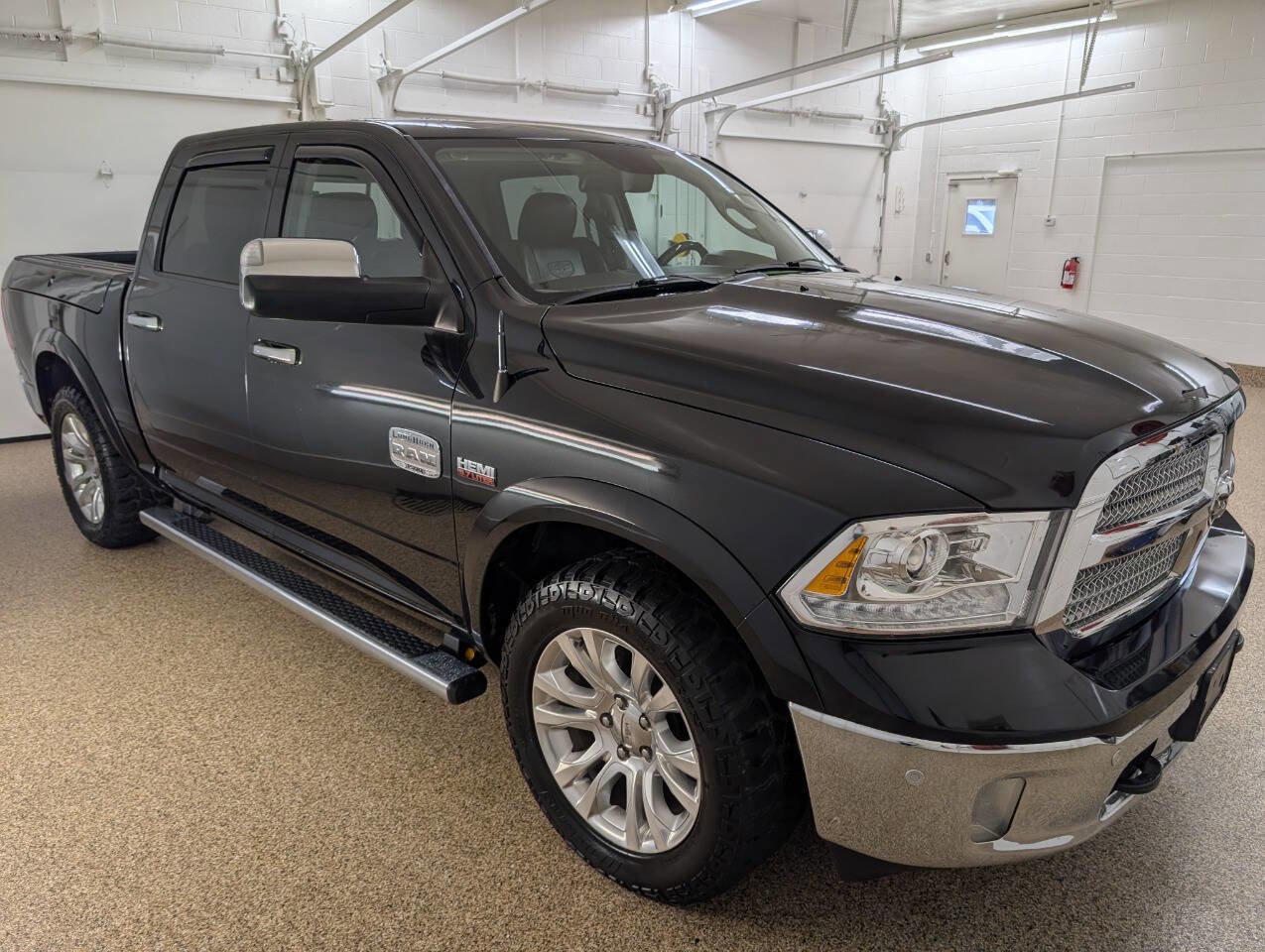 Used 2015 RAM 1500 Laramie Longhorn image 4