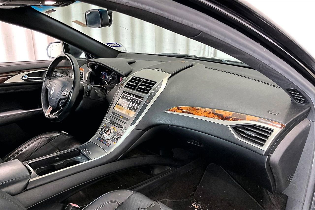 Used 2017 Lincoln MKZ Reserve FWD image 23