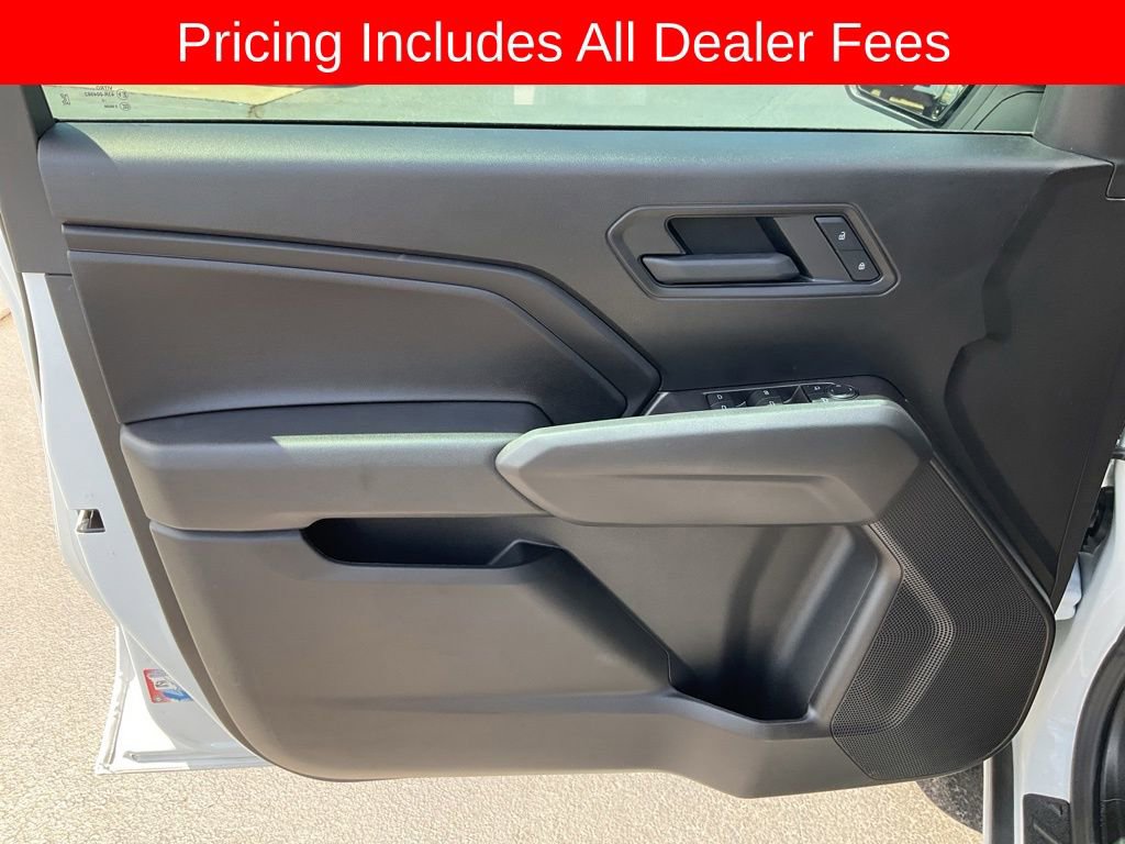 Used 2026 Chevrolet Colorado Trail Boss AWD/4WD image 3