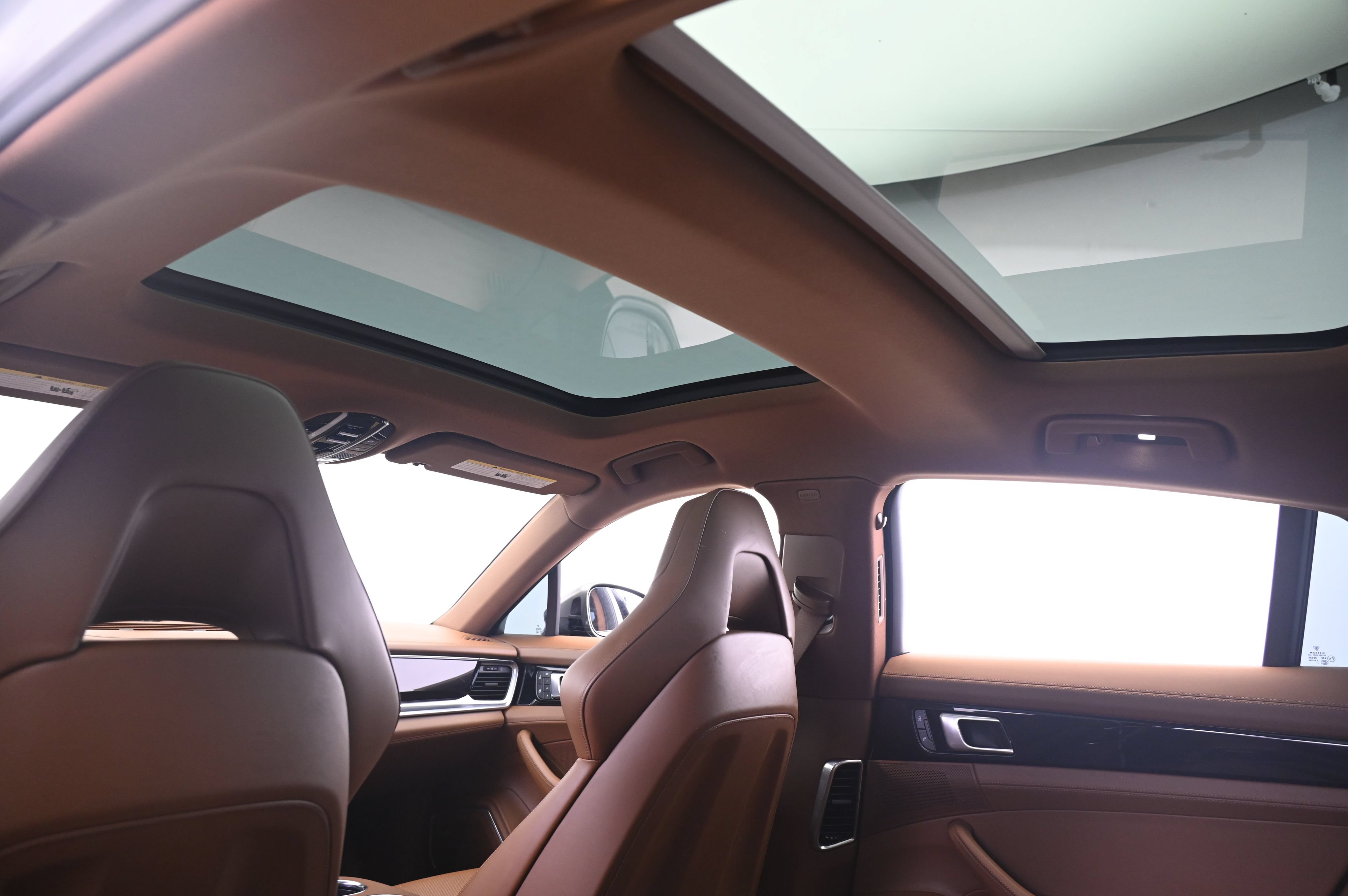Certified 2023 Porsche Panamera 4S AWD/4WD image 25