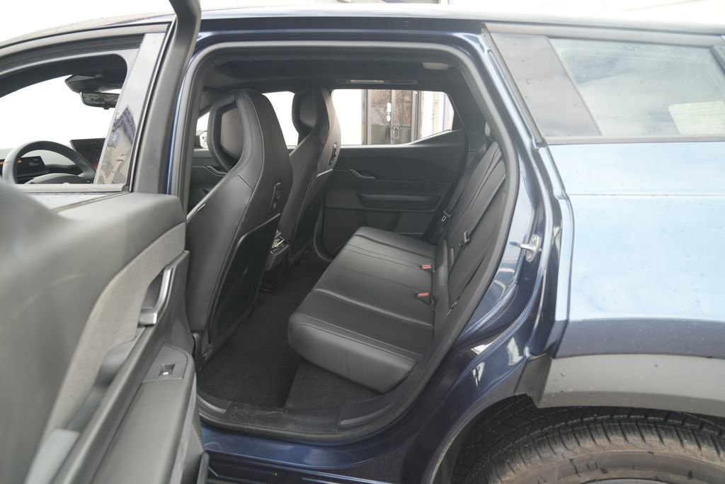 Used 2023 Fisker Ocean Extreme image 26