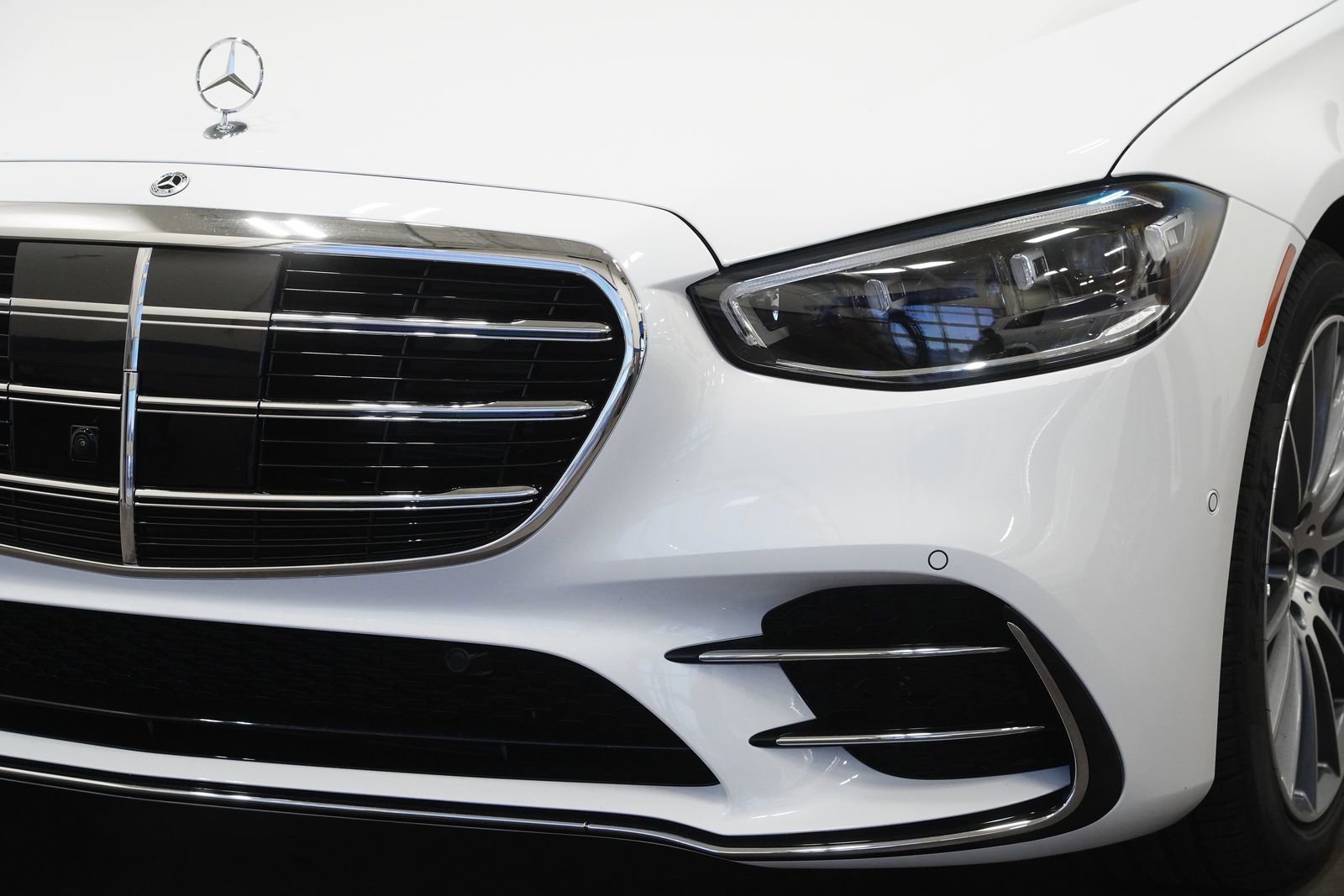 New 2026 Mercedes-Benz S 580 4MATIC Sedan image 11