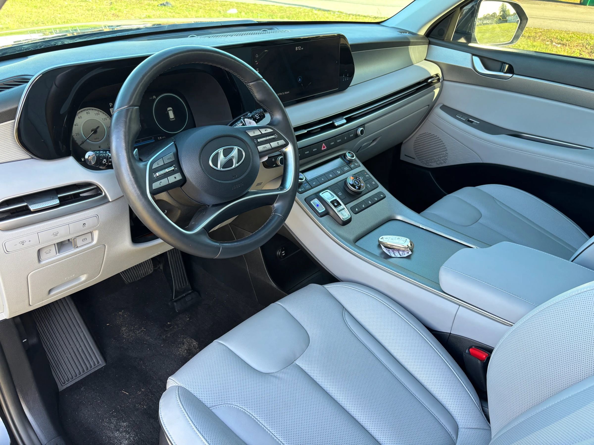 Used 2023 Hyundai Palisade SEL w/ Premium Package image 9