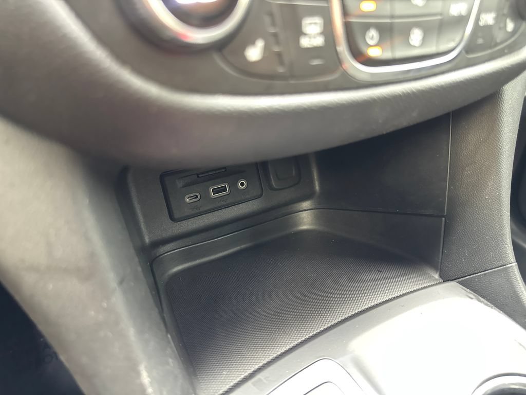 Used 2019 Chevrolet Equinox LT AWD/4WD image 70