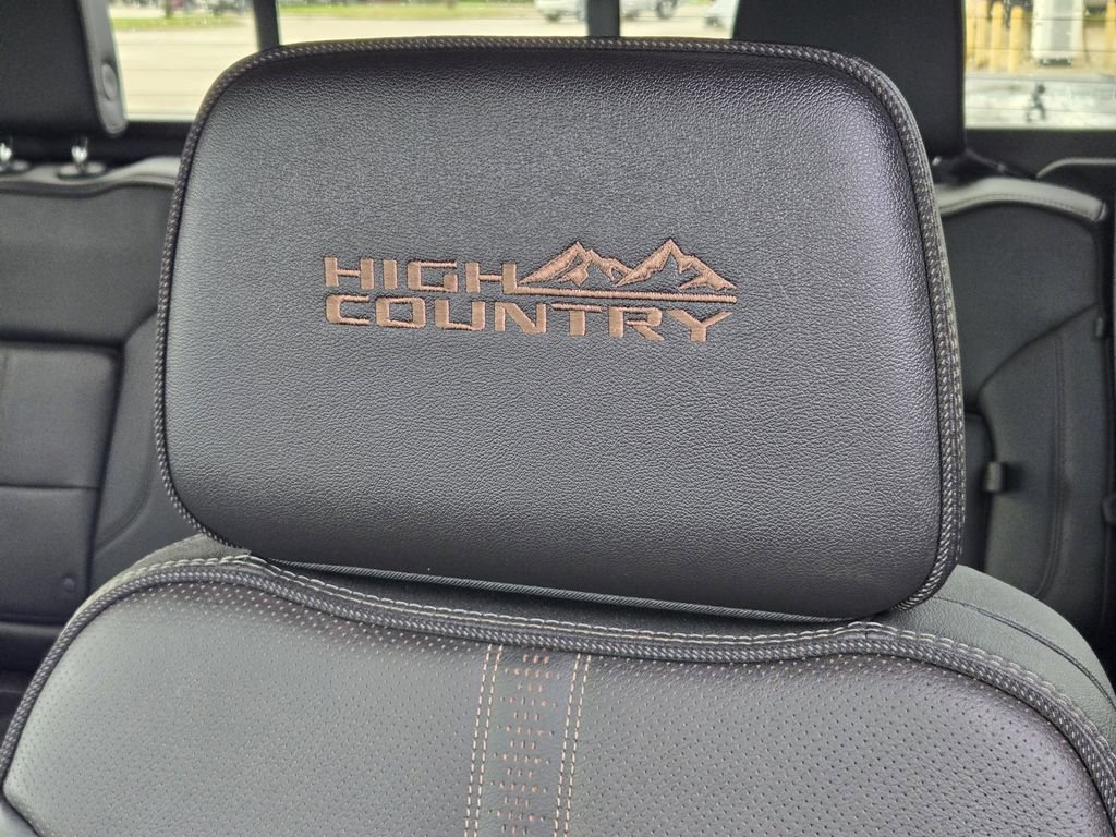 Used 2023 Chevrolet Silverado 1500 High Country w/ Technology Package image 22