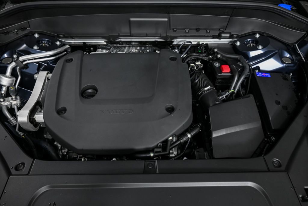 Used 2026 Volvo XC90 B6 Plus w/ Protection Package Premier image 37