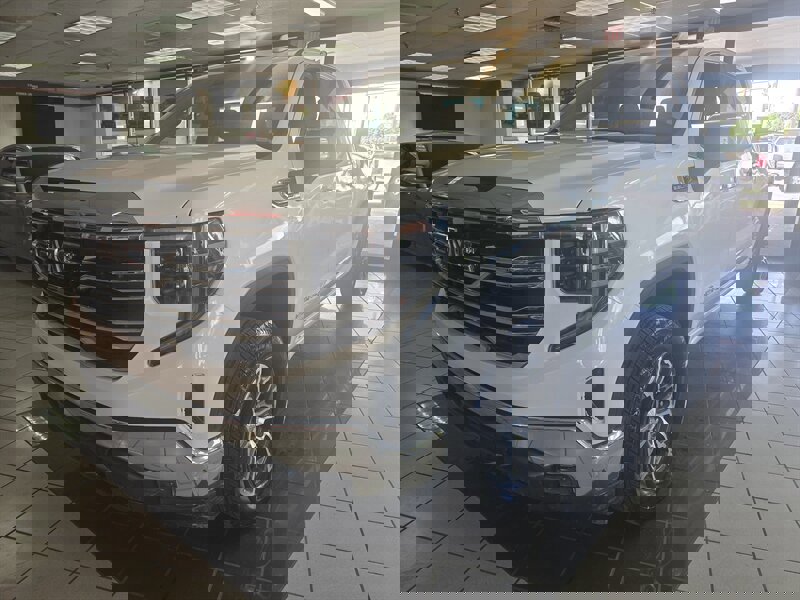 Used 2025 GMC Sierra 1500 SLT