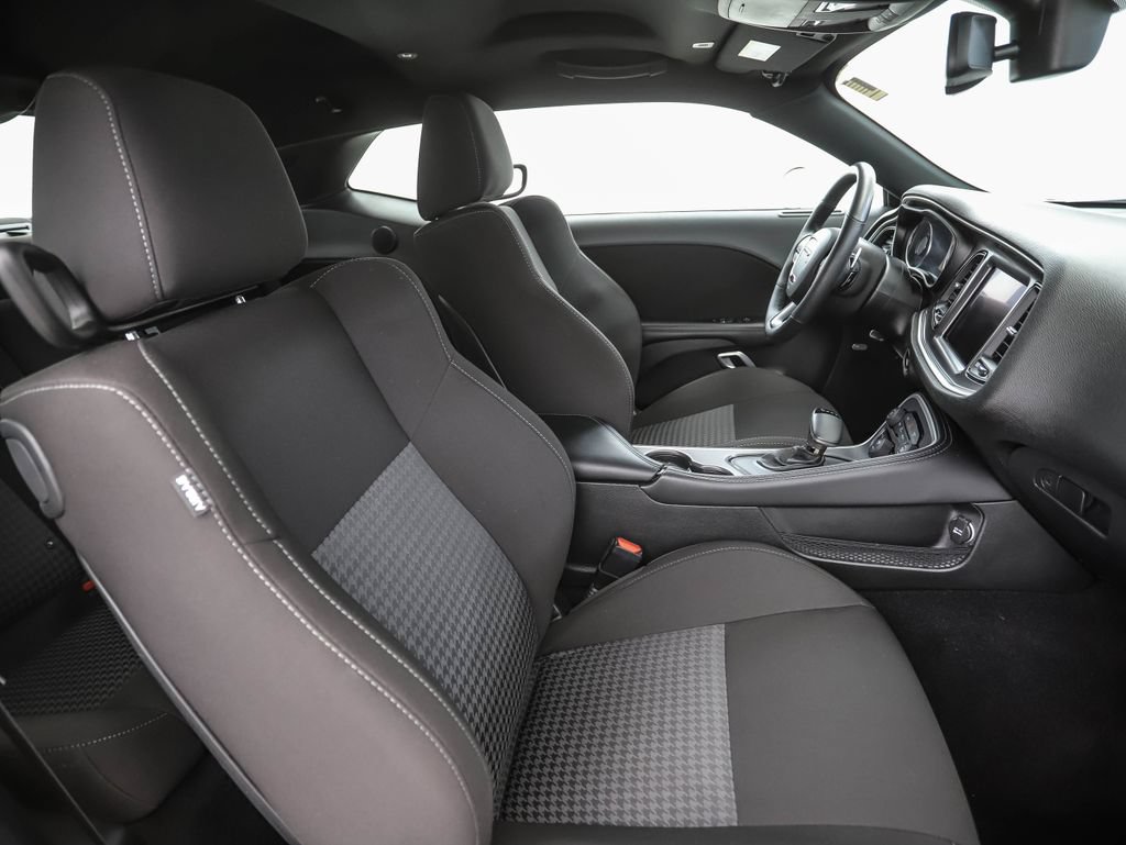 Used 2022 Dodge Challenger GT w/ Driver Convenience Group AWD/4WD image 27