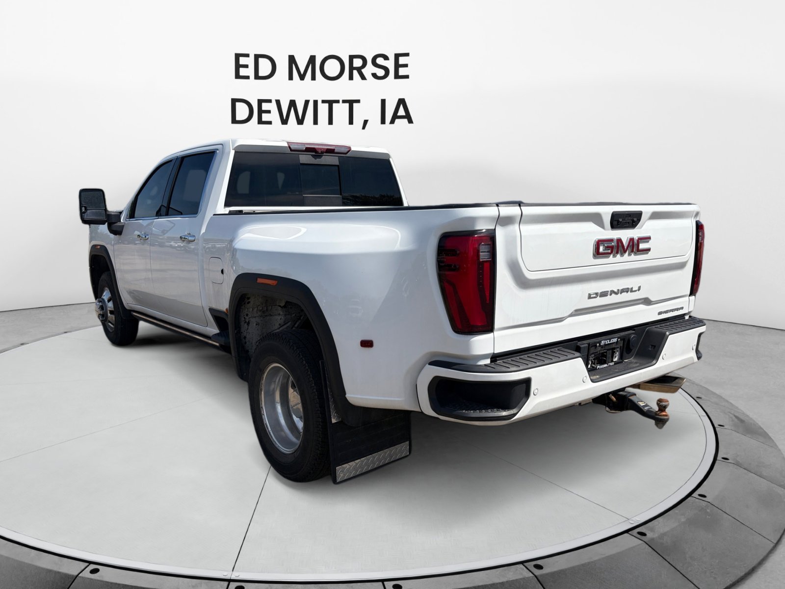 Used 2024 GMC Sierra 3500 Denali w/ Denali Reserve Package AWD/4WD image 3