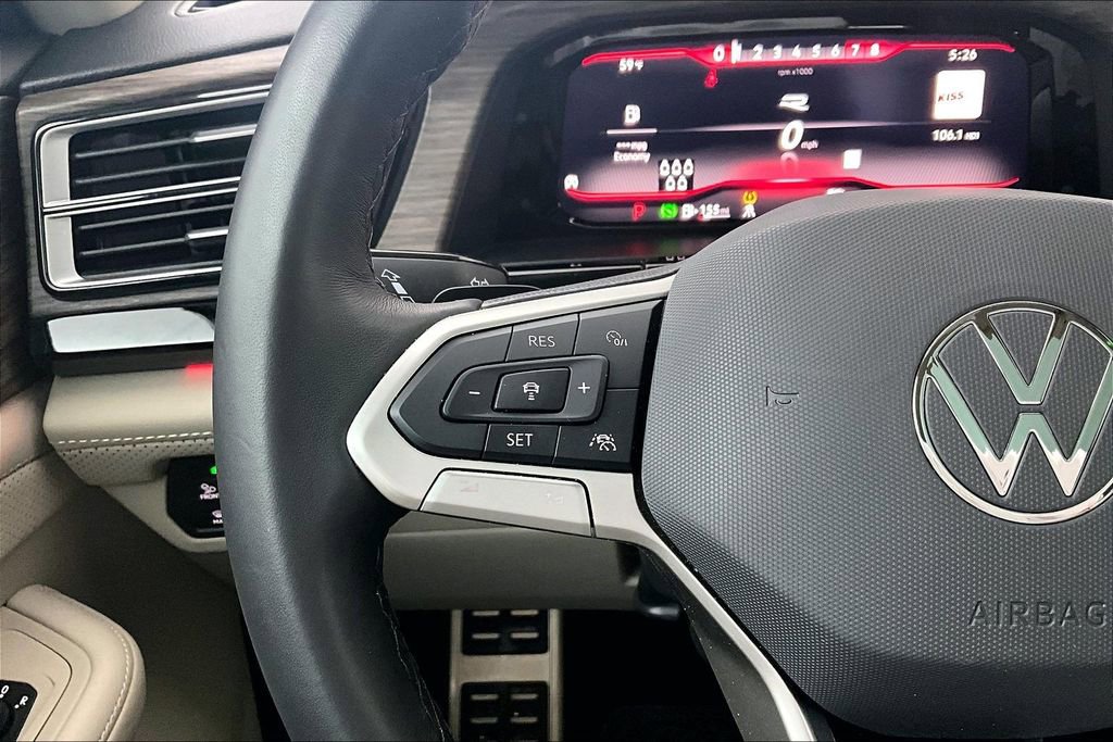 Used 2024 Volkswagen Atlas SEL Premium R-Line image 26