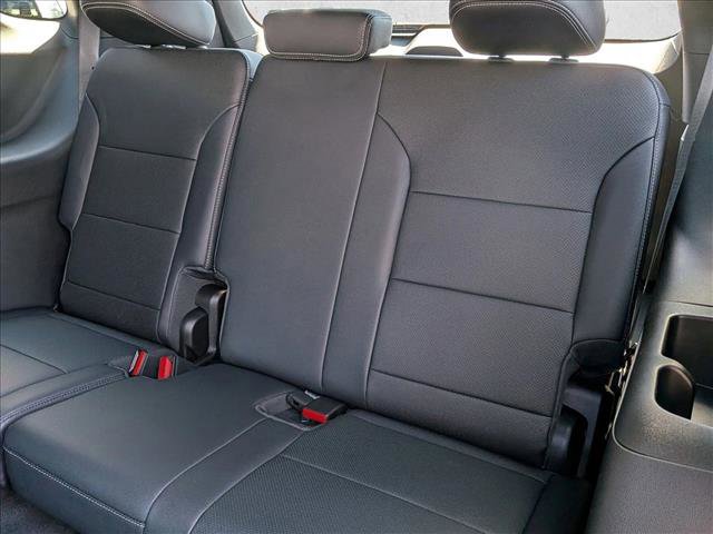 New 2026 Chevrolet Traverse LT w/ Sun and Wheel Package image 18