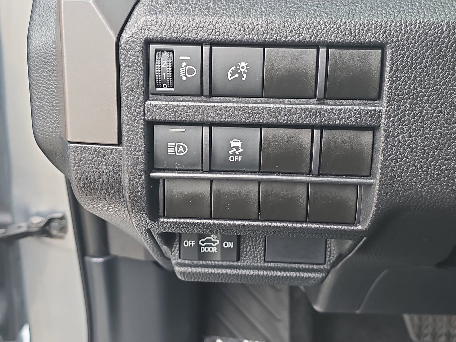 Used 2024 Toyota Tacoma SR5 image 33