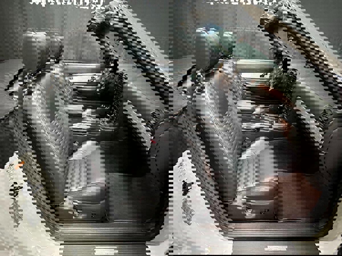 Used 2002 Ford Thunderbird Deluxe image 20