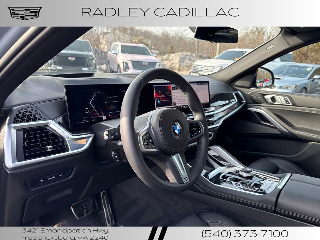 Used 2025 BMW X6 xDrive40i w/ Executive Package image 4