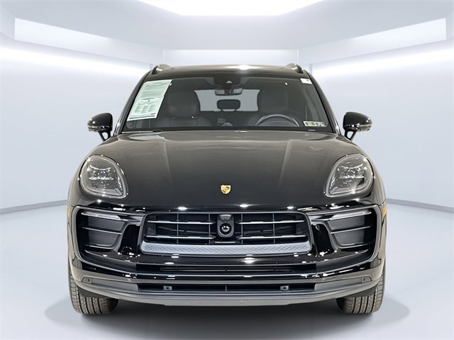 Used 2025 Porsche Macan image 10