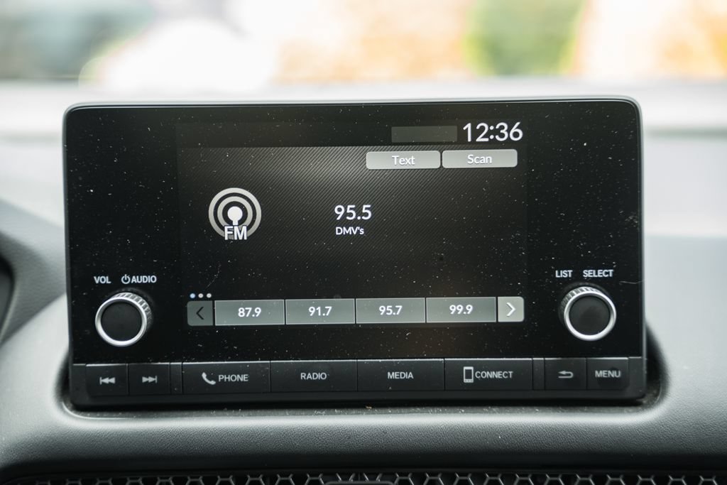 Used 2025 Honda HR-V Sport image 19
