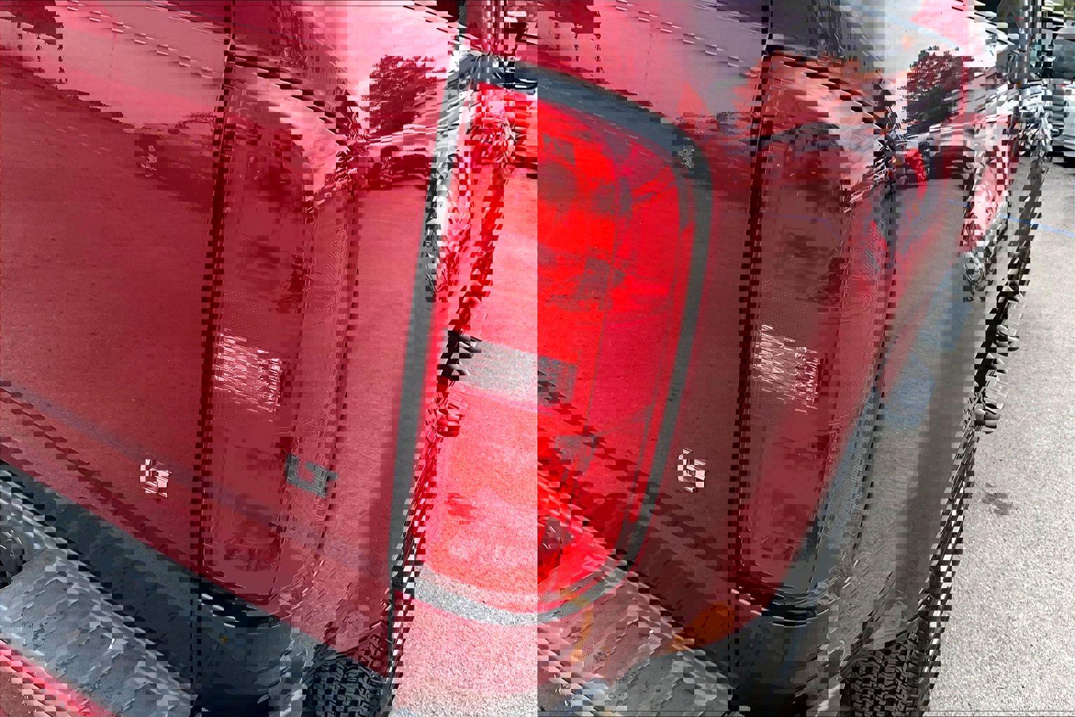 Used 2020 Chevrolet Colorado LT w/ Safety Package image 28