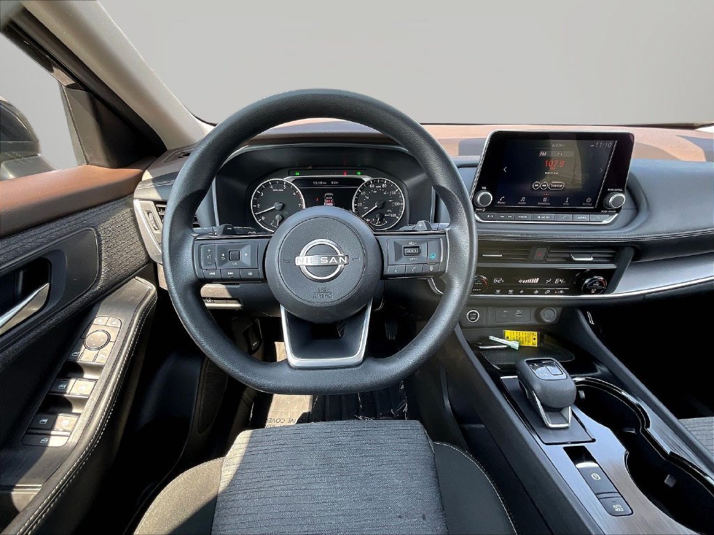 Used 2023 Nissan Rogue SV AWD/4WD image 10