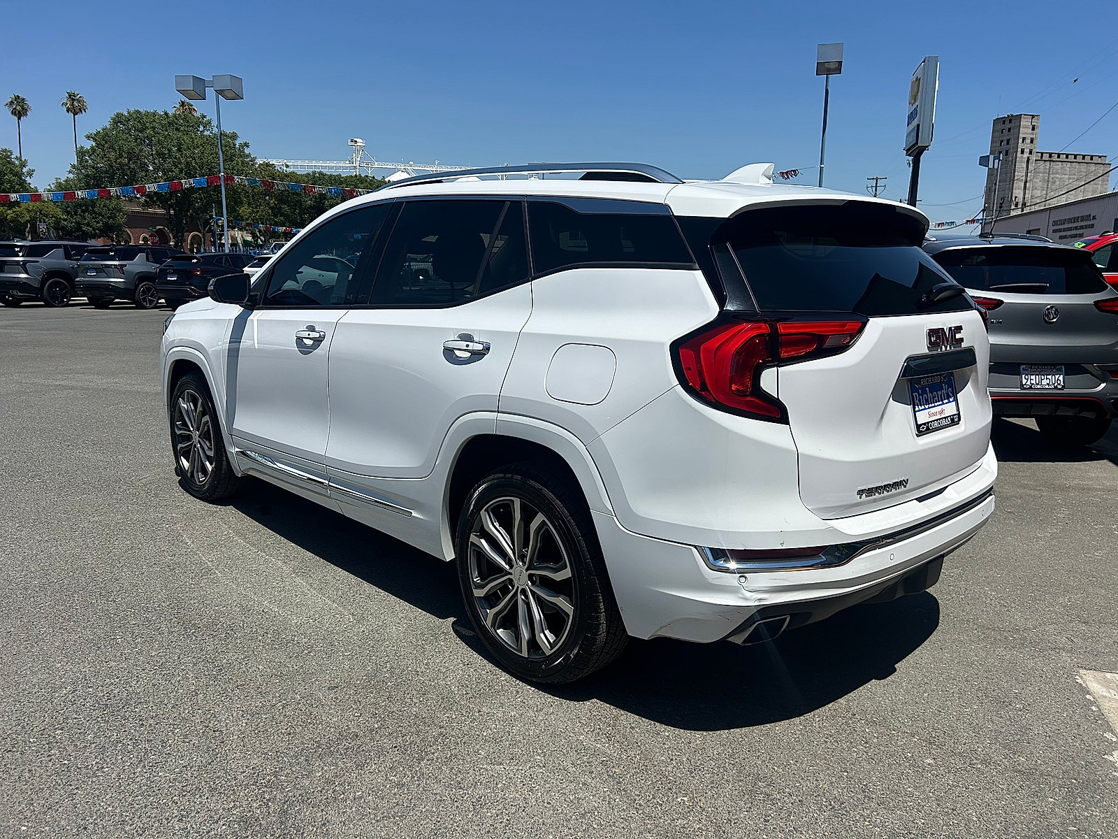 Used 2018 GMC Terrain Denali w/ Comfort Package FWD image 5